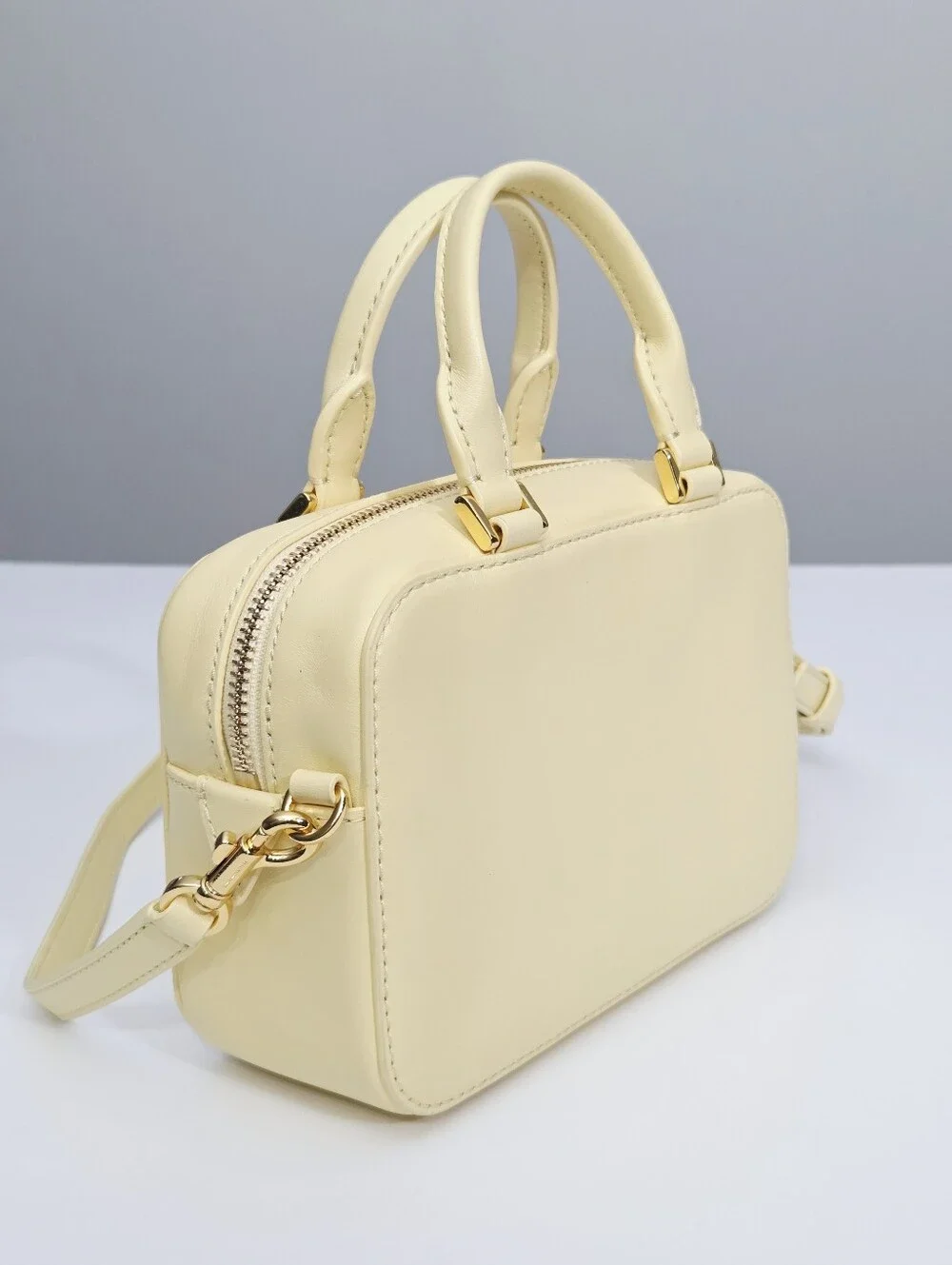 NWT VERONICA BEARD BOXY TOP HANDLE BAG - CHAMOMILE
